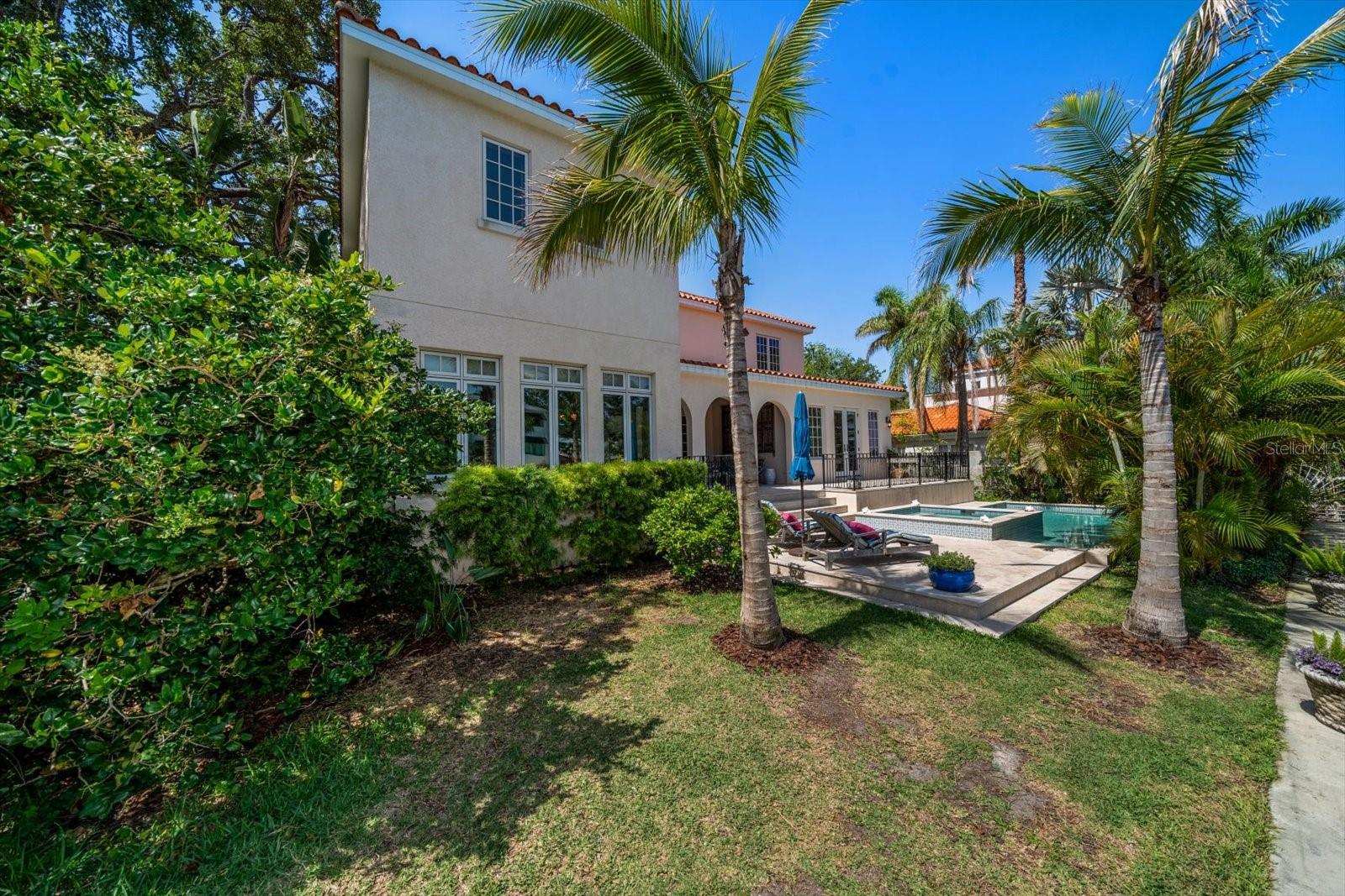 Image 68 of 81 For 514 Riviera Drive