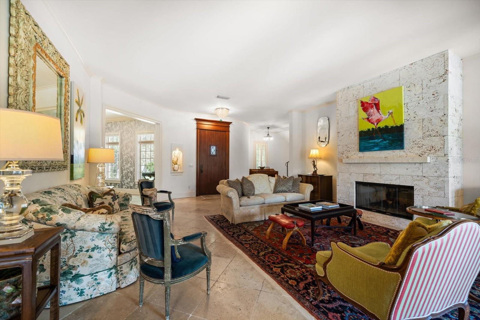 Image 7 of 81 For 514 Riviera Drive