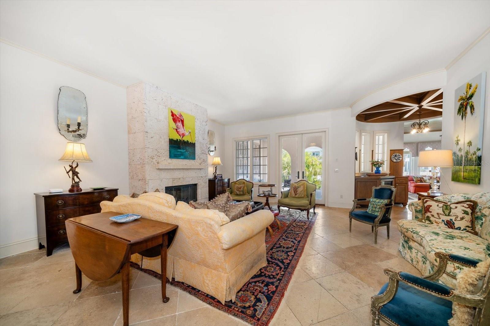 Image 9 of 81 For 514 Riviera Drive