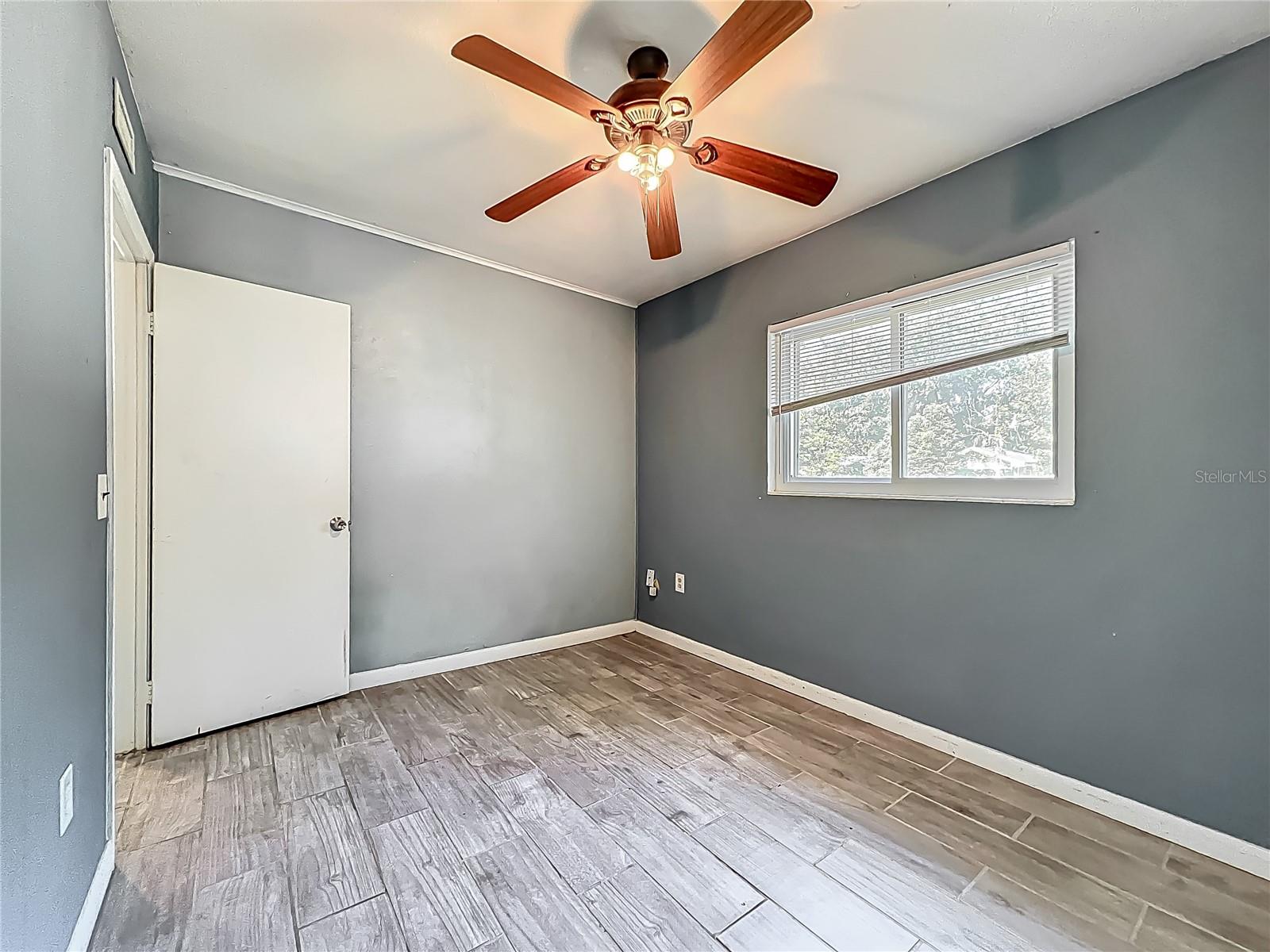 Image 17 of 35 For 2015 Pleasant Acre Drive