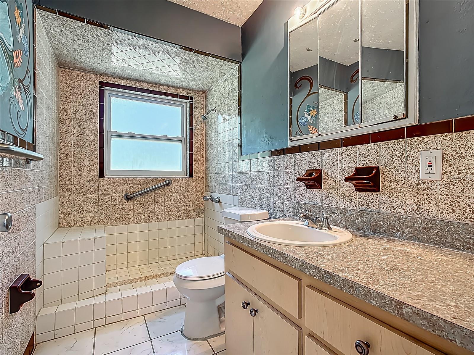 Image 21 of 35 For 2015 Pleasant Acre Drive