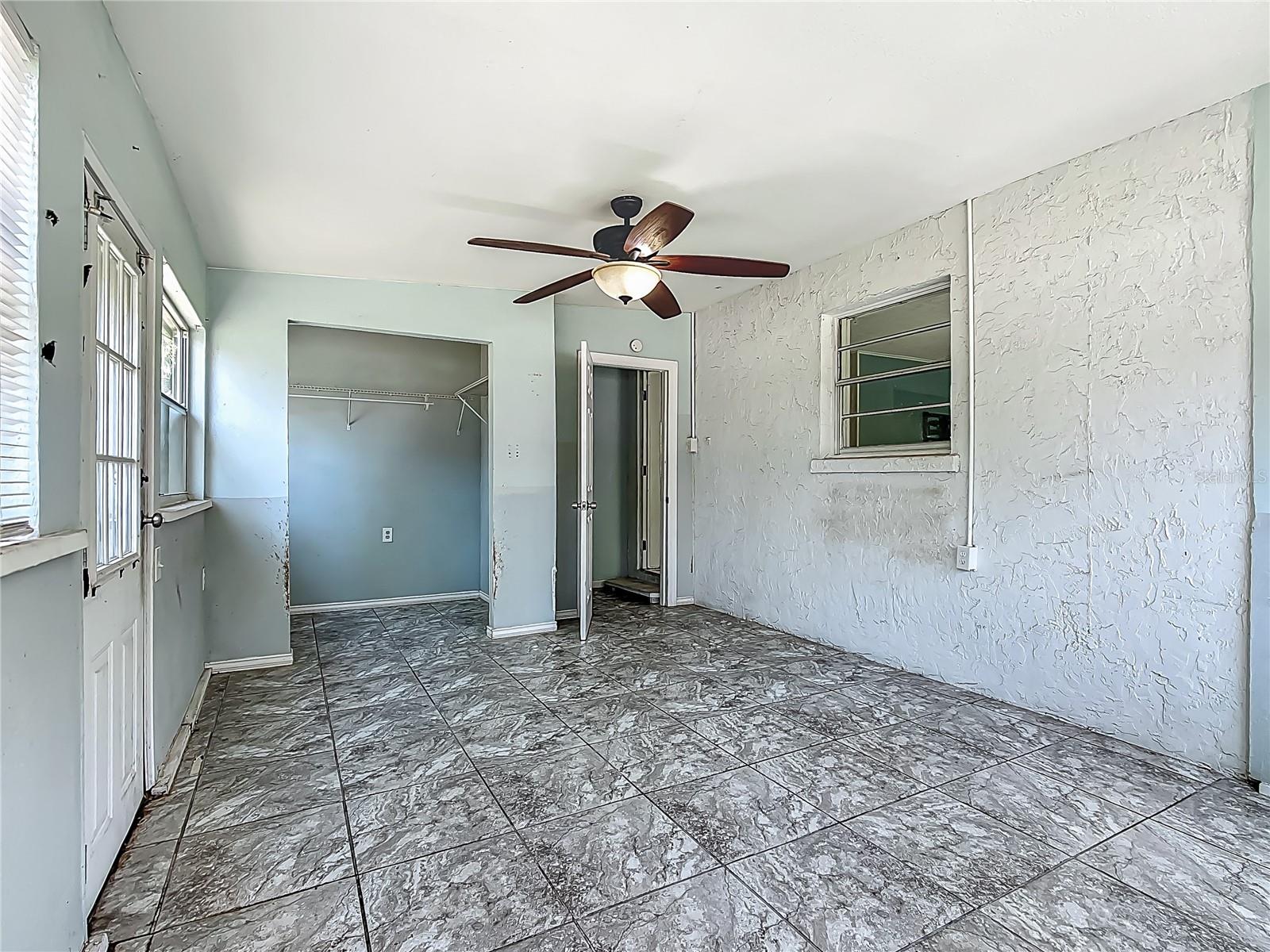 Image 25 of 35 For 2015 Pleasant Acre Drive
