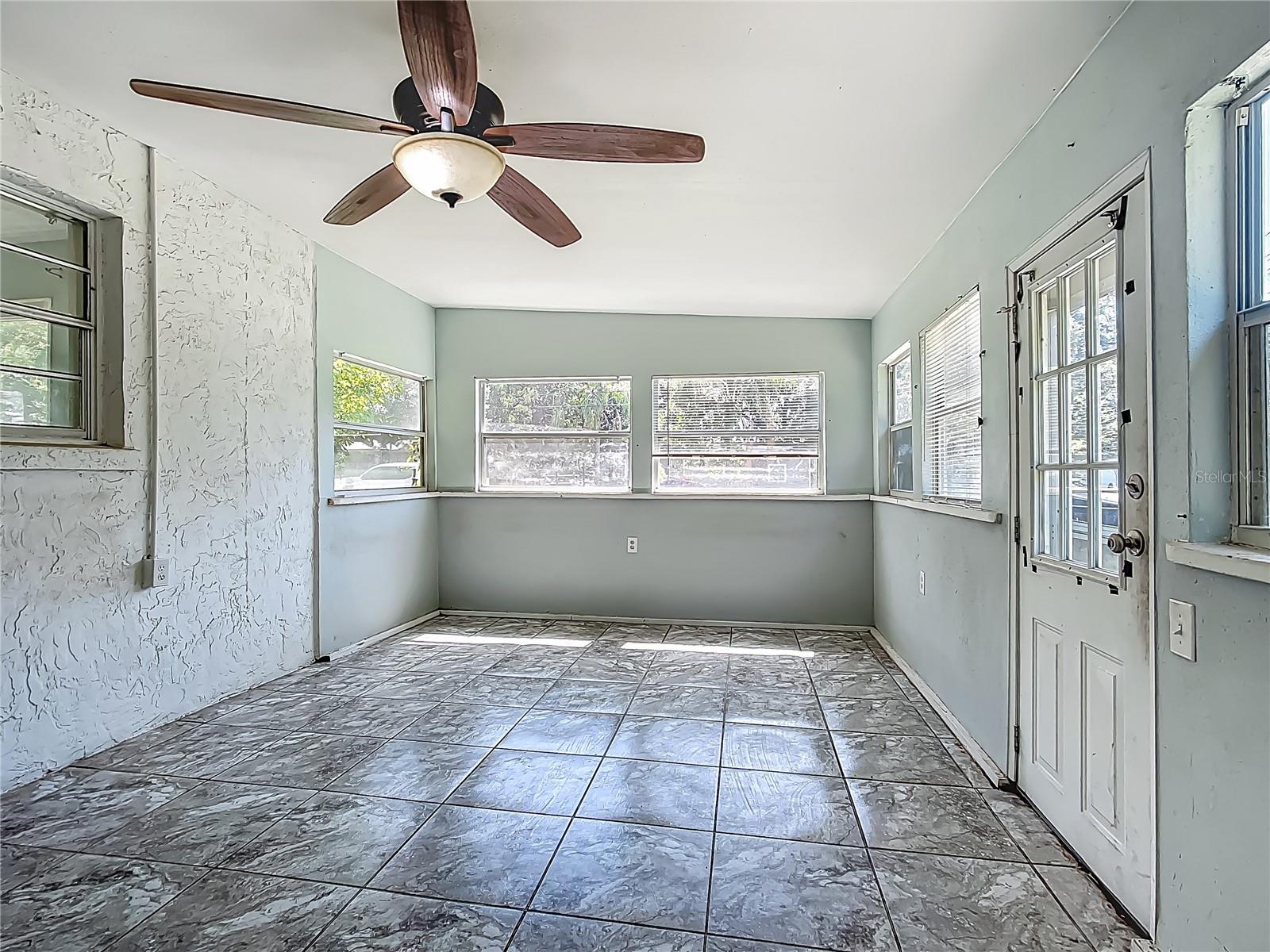 Image 26 of 35 For 2015 Pleasant Acre Drive