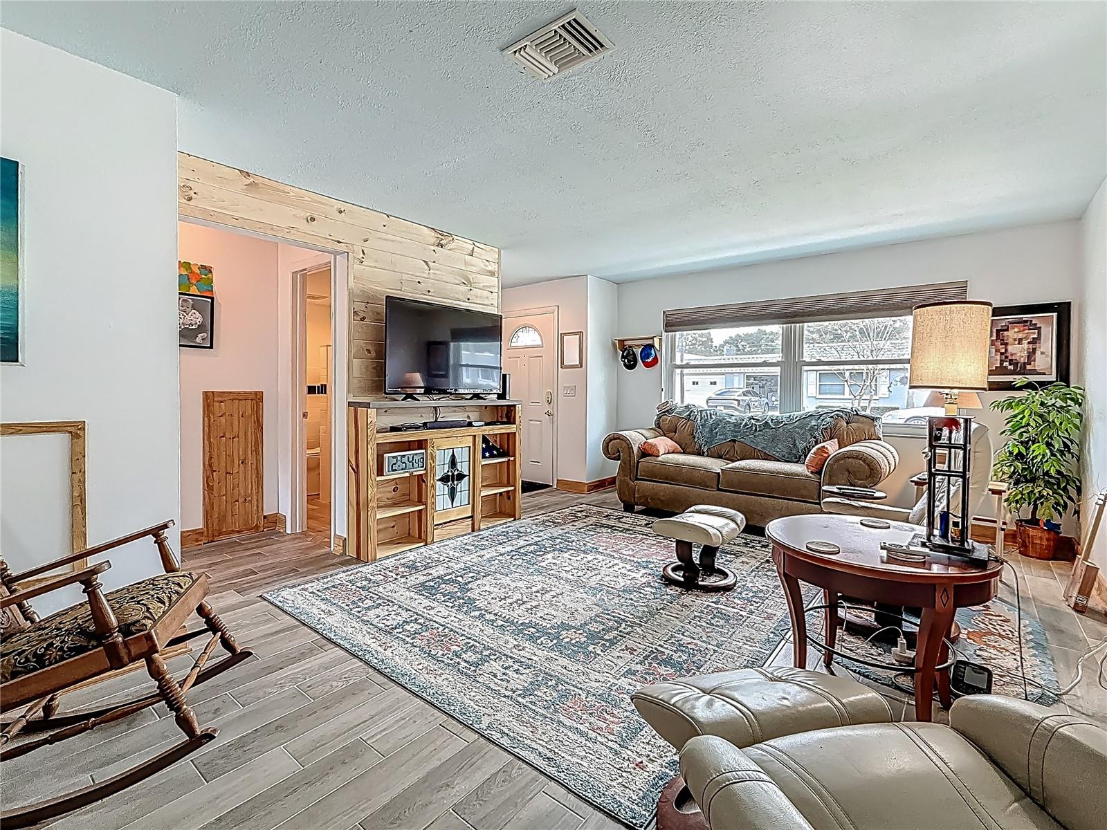 Image 9 of 44 For 602 Mindy Drive