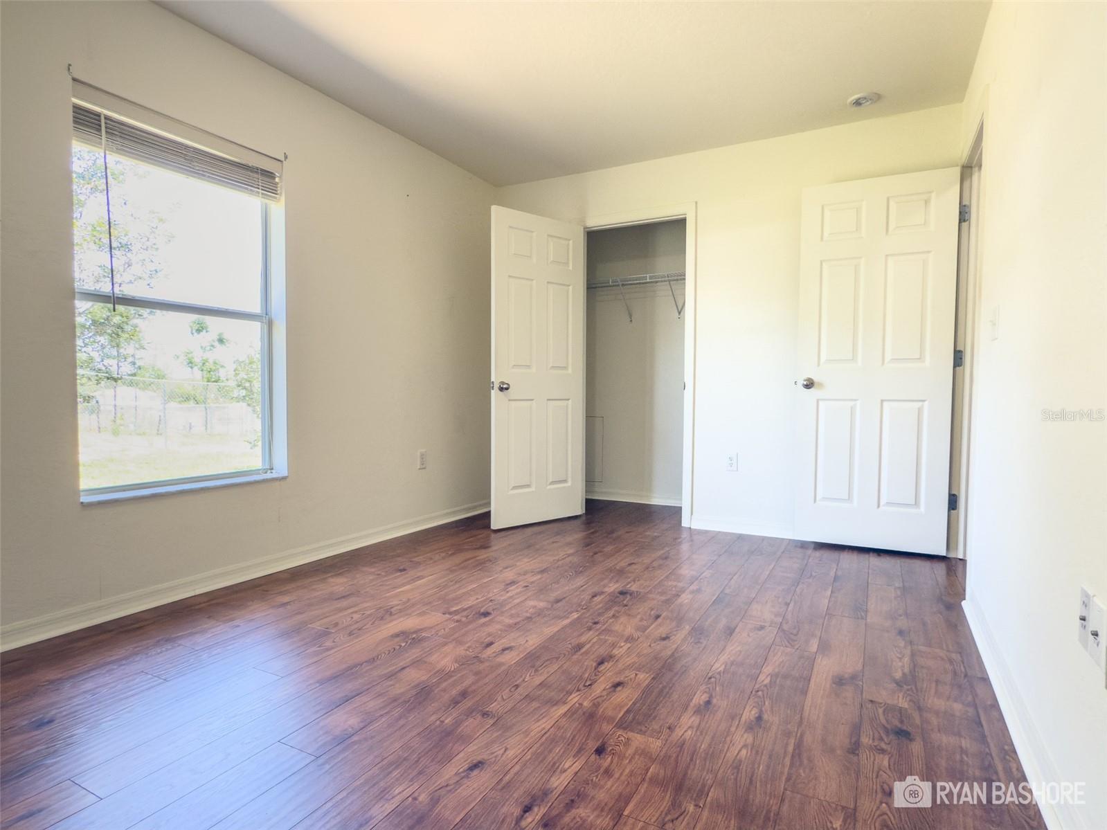 Listing photo id 21 for 3095 Coronet Court