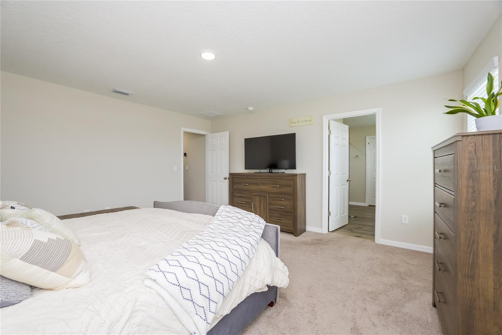 Image 10 of 20 For 12767 Mangrove Forest Drive