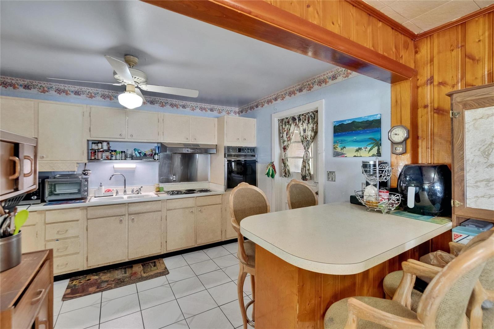 Image 11 of 43 For 3626 Hesperides Street