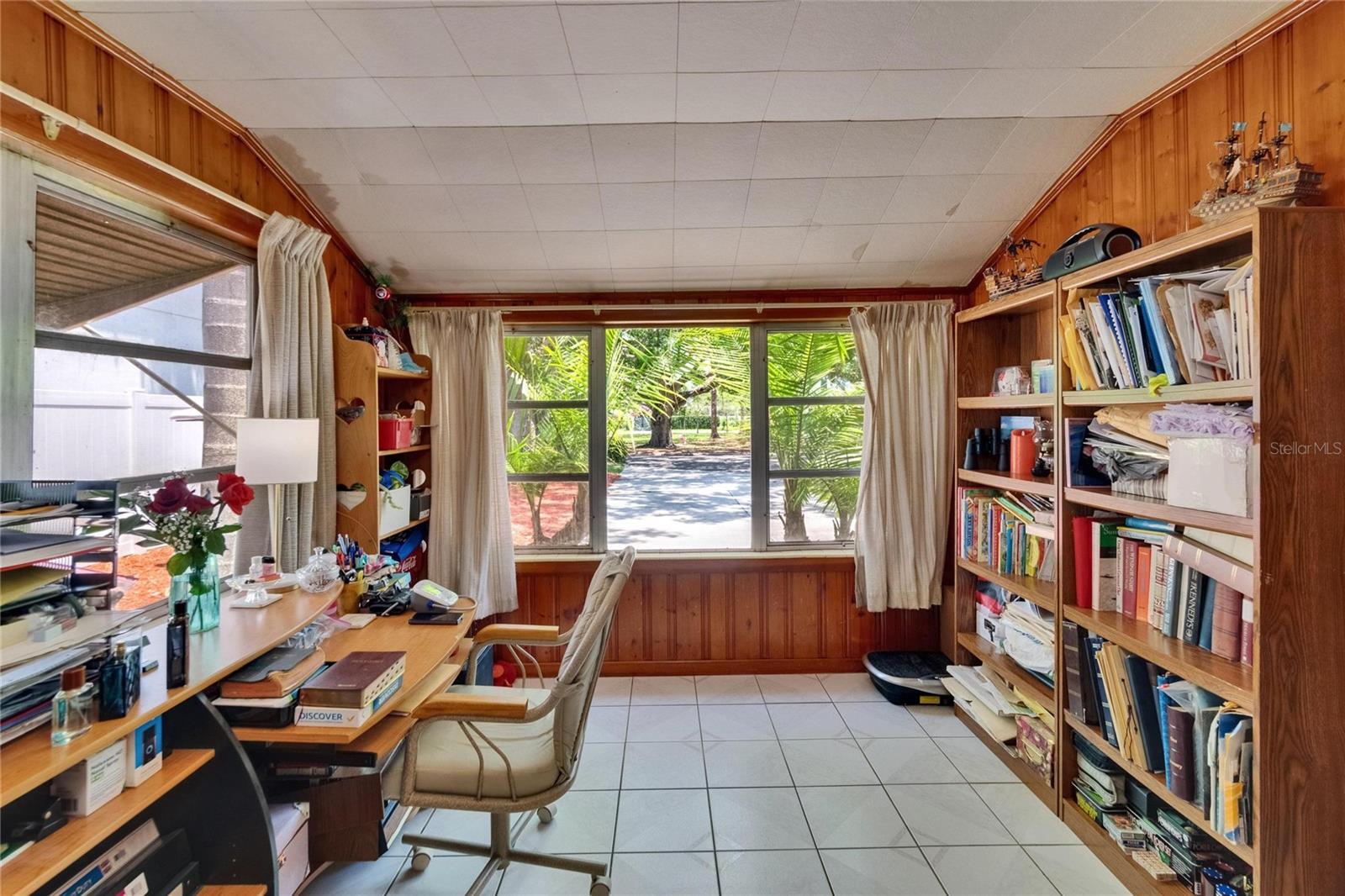 Image 20 of 43 For 3626 Hesperides Street