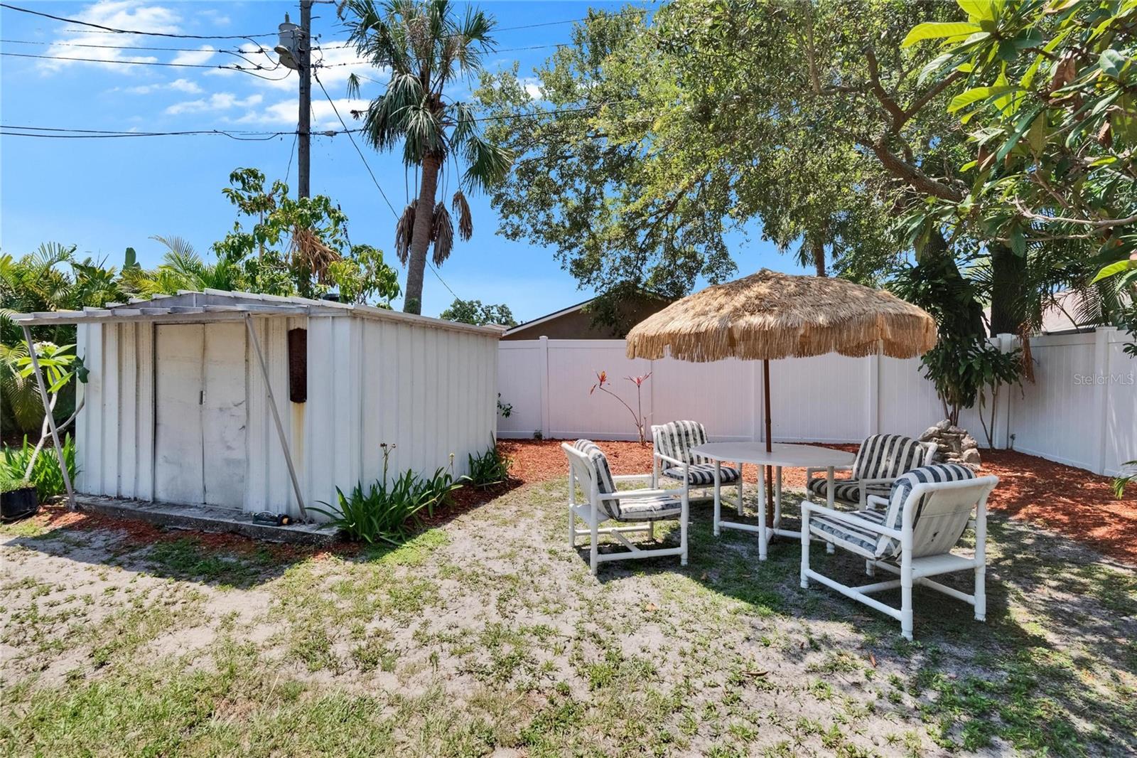 Image 32 of 43 For 3626 Hesperides Street