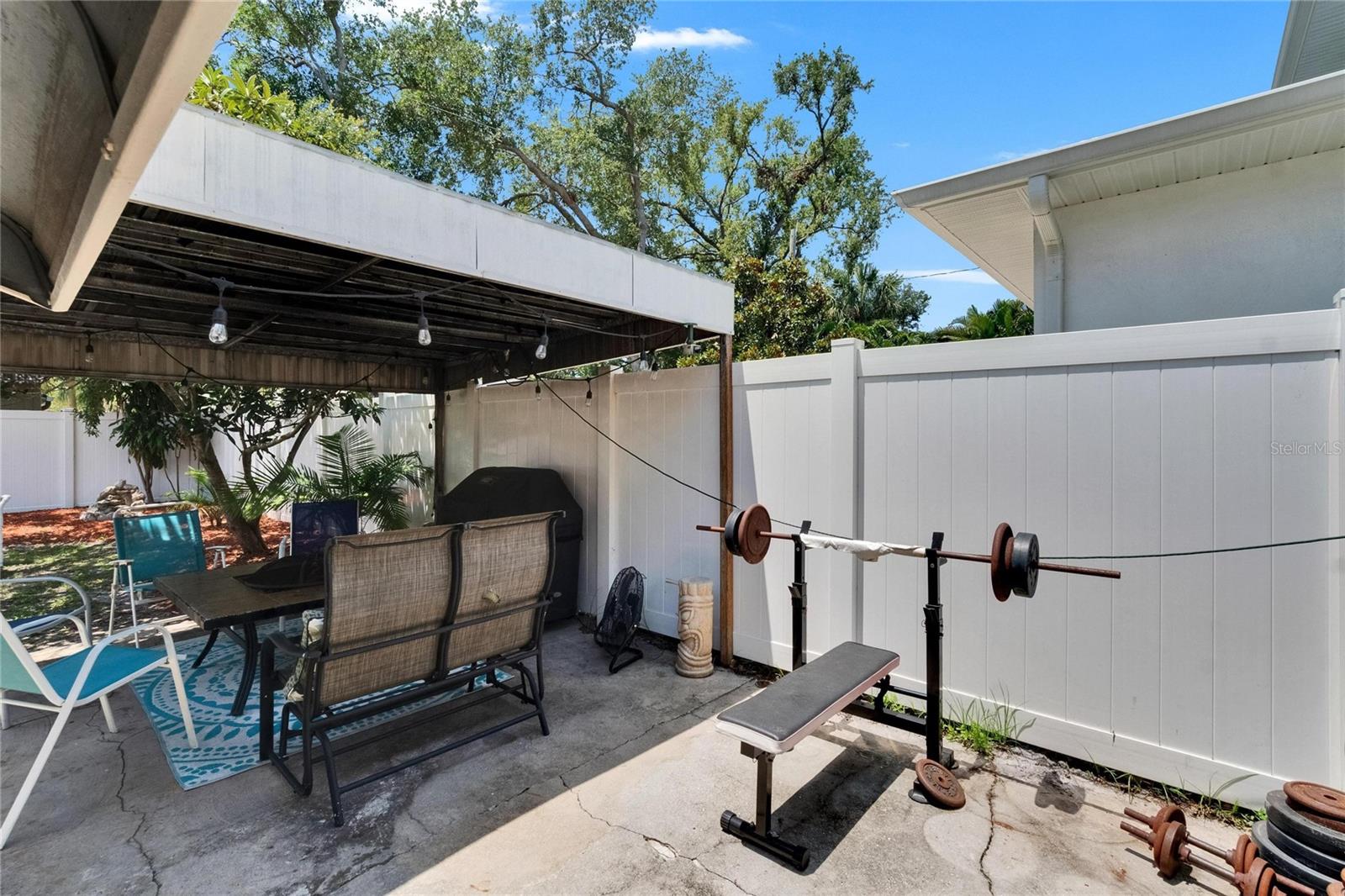 Image 34 of 43 For 3626 Hesperides Street