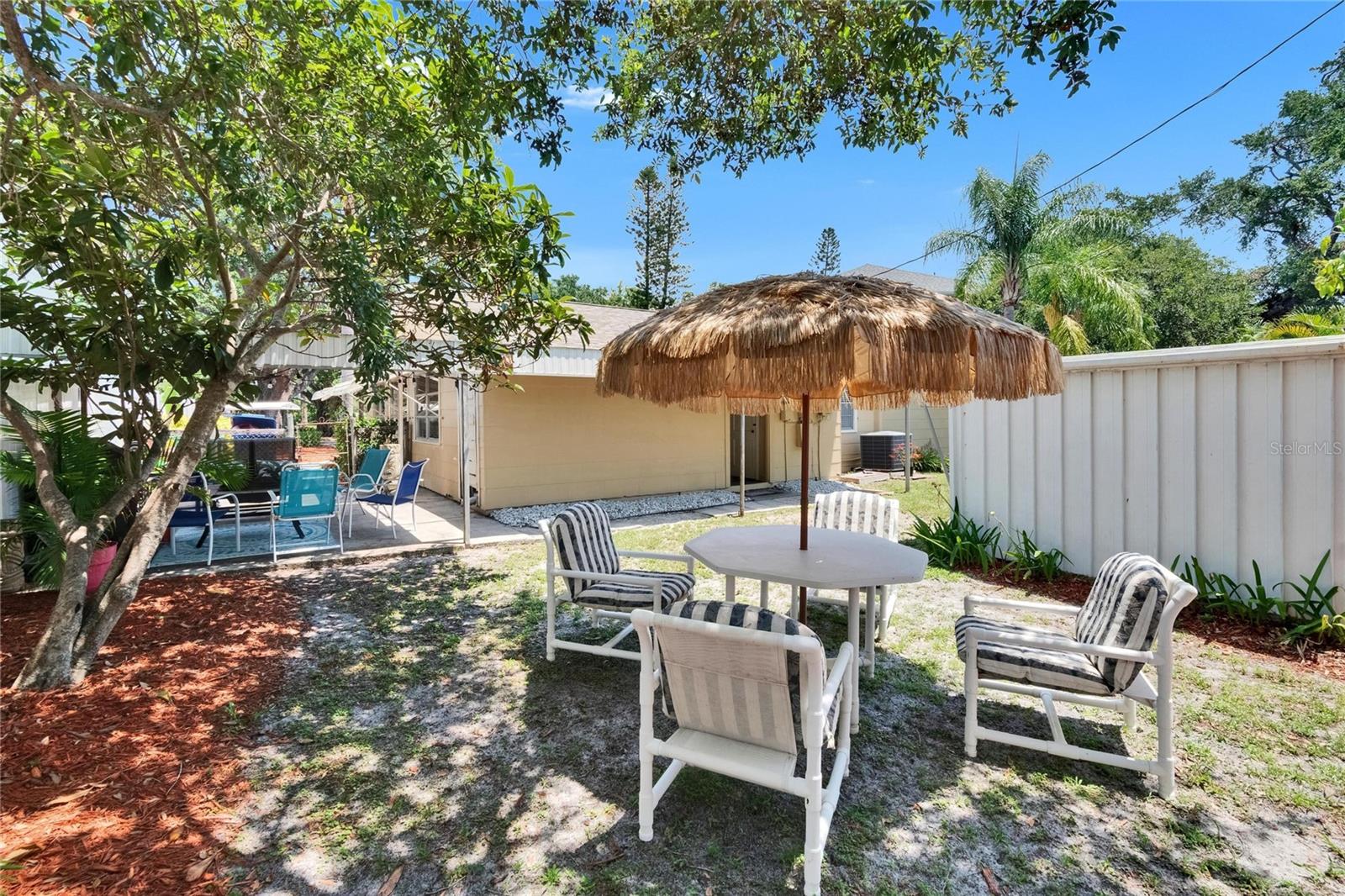 Image 35 of 43 For 3626 Hesperides Street
