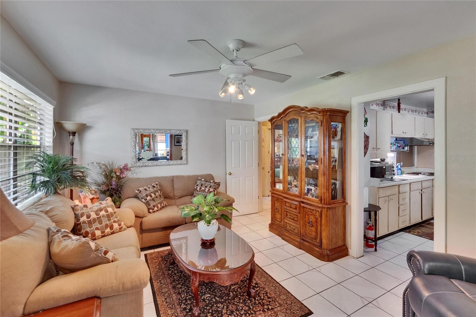 Image 8 of 43 For 3626 Hesperides Street