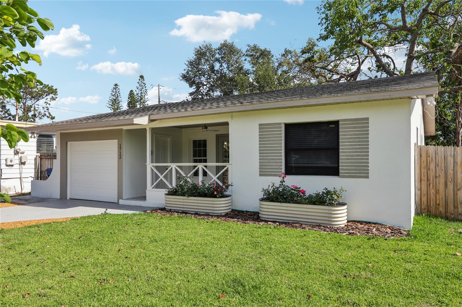 Image 2 of 32 For 1712 25th Avenue N