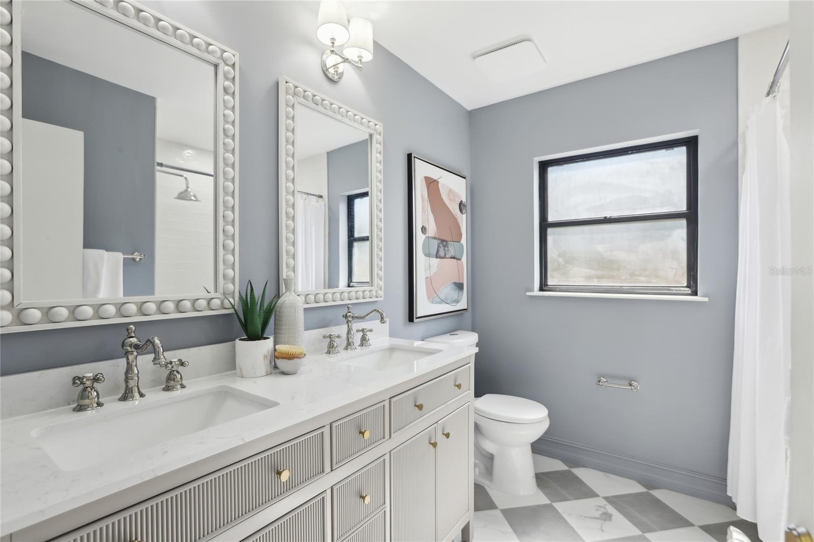 Image 24 of 32 For 1712 25th Avenue N