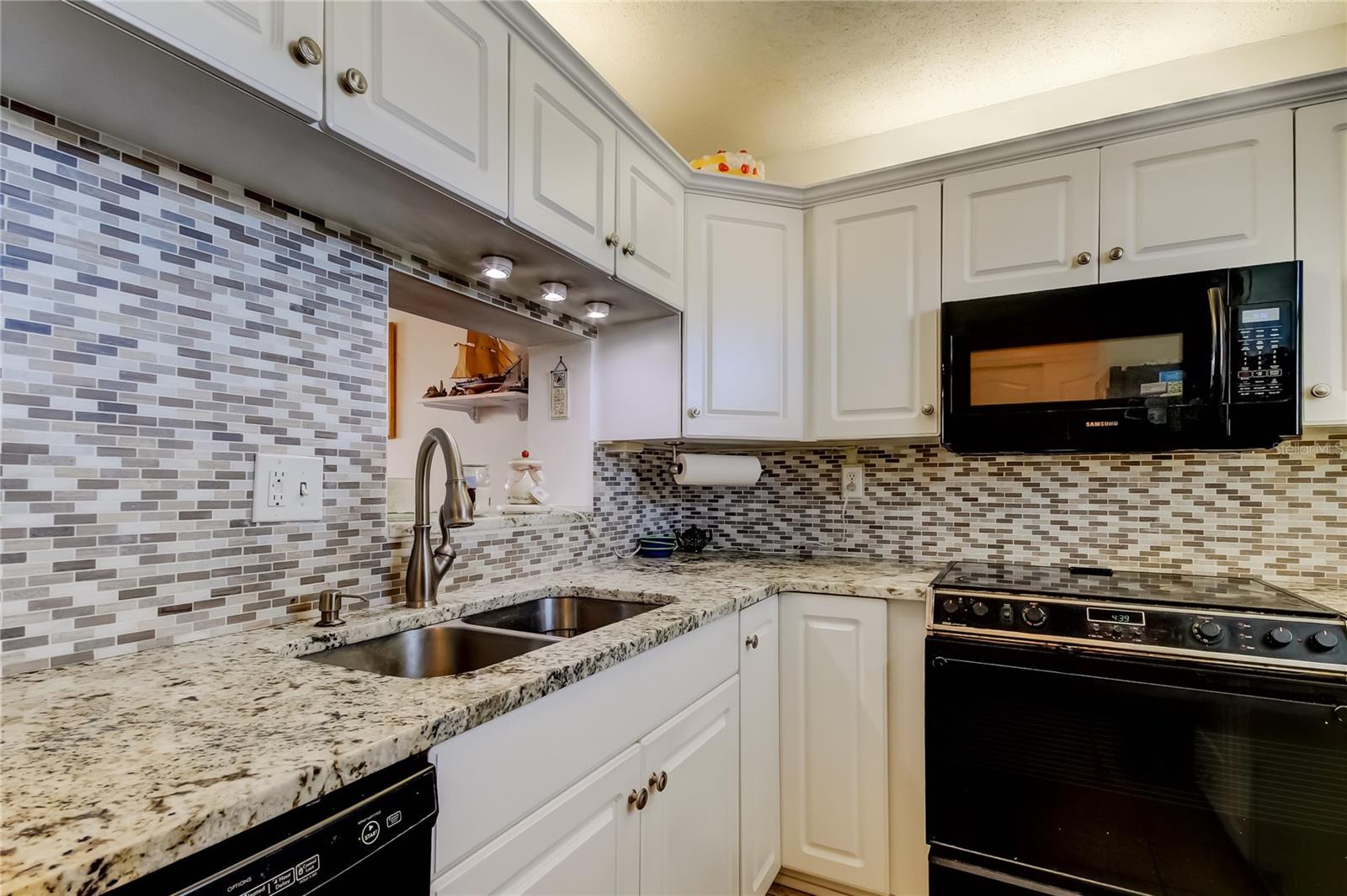 Image 11 of 43 For 7465 Bay Island Drive S 213