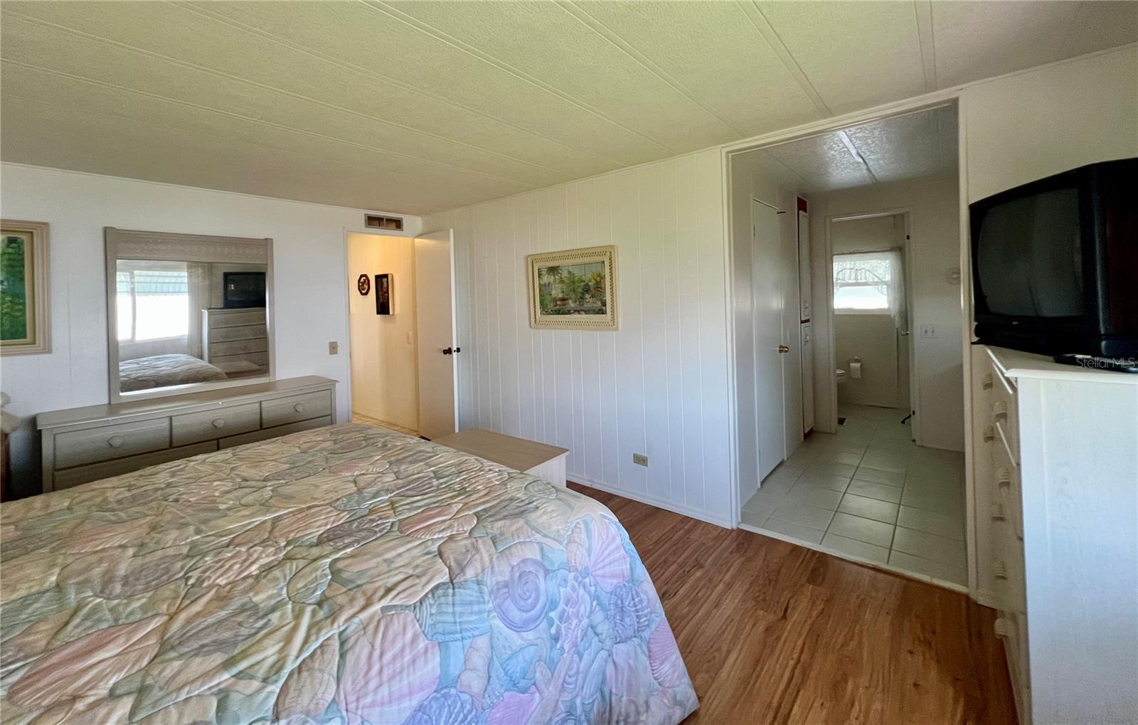 Image 31 of 49 For 1100 Belcher Road S 770