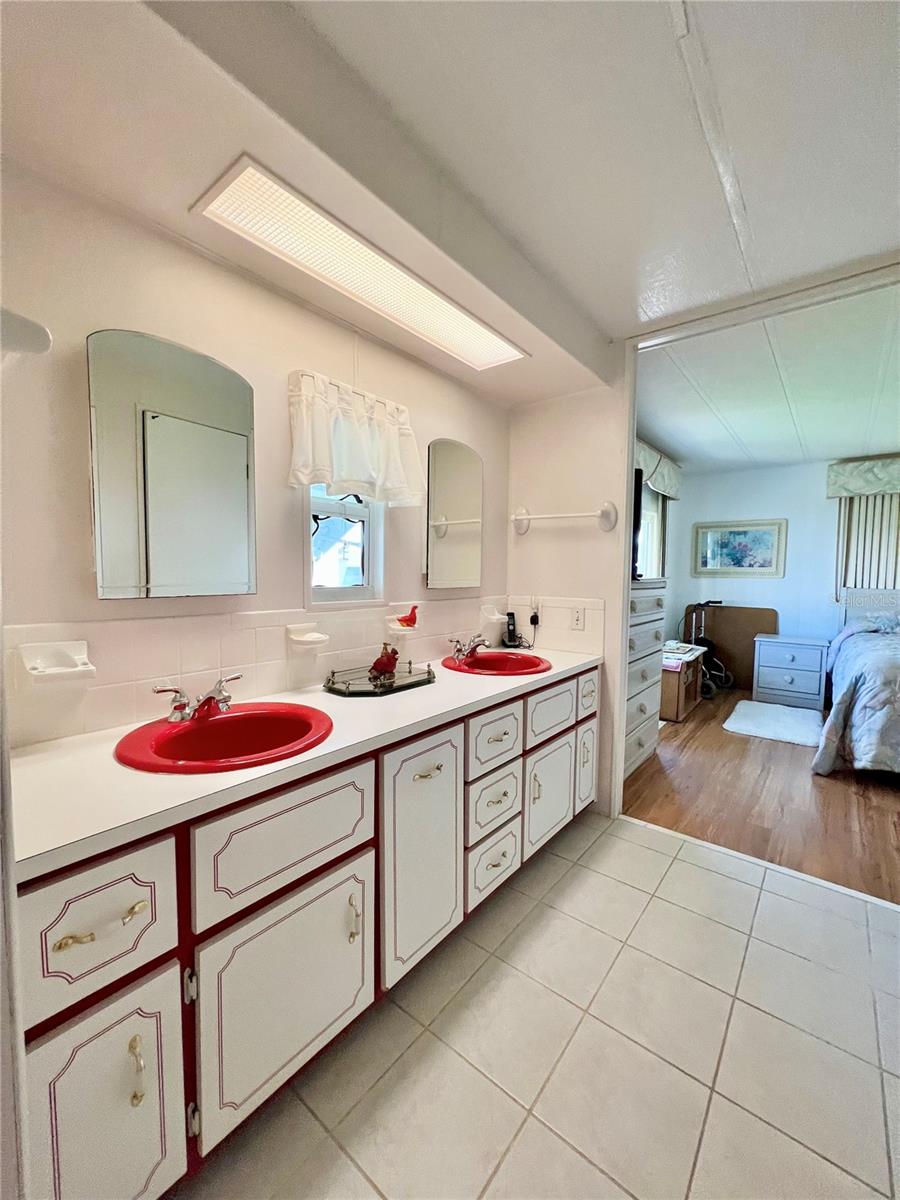 Image 39 of 49 For 1100 Belcher Road S 770