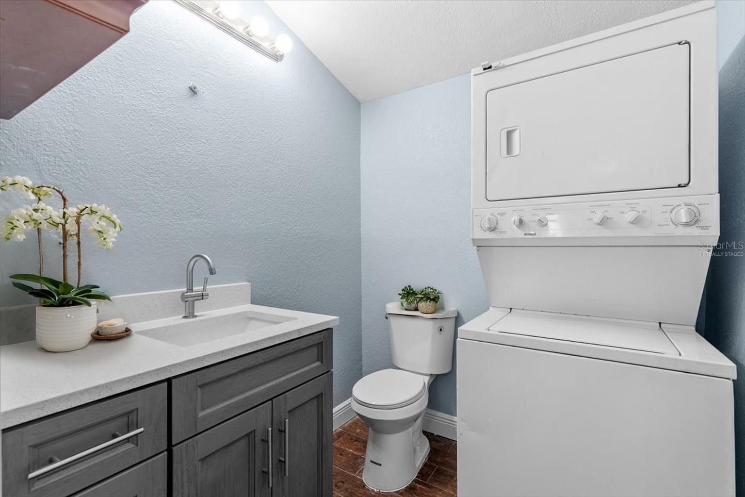 Listing photo id 13 for 5051 Bonito Drive