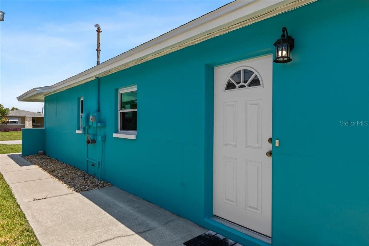 Listing photo id 0 for 5051 Bonito Drive