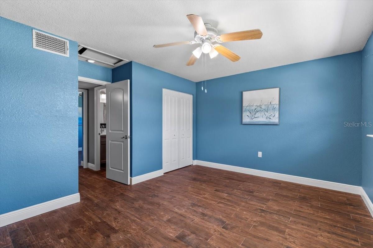 Listing photo id 18 for 5051 Bonito Drive
