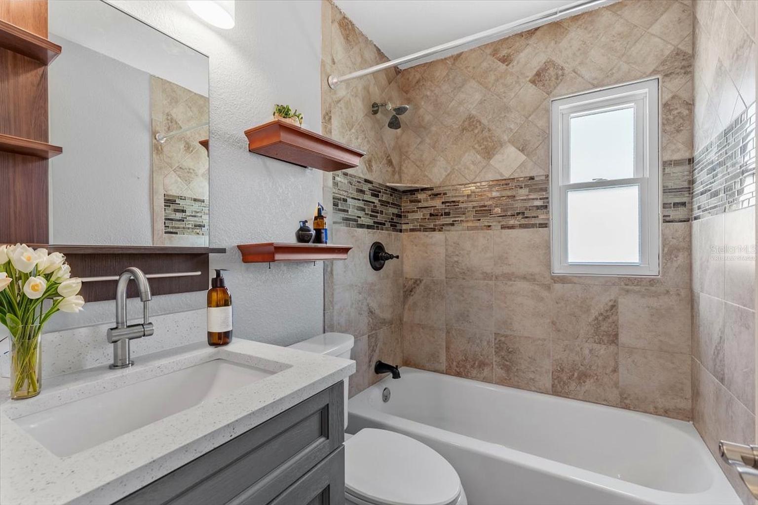 Listing photo id 21 for 5051 Bonito Drive