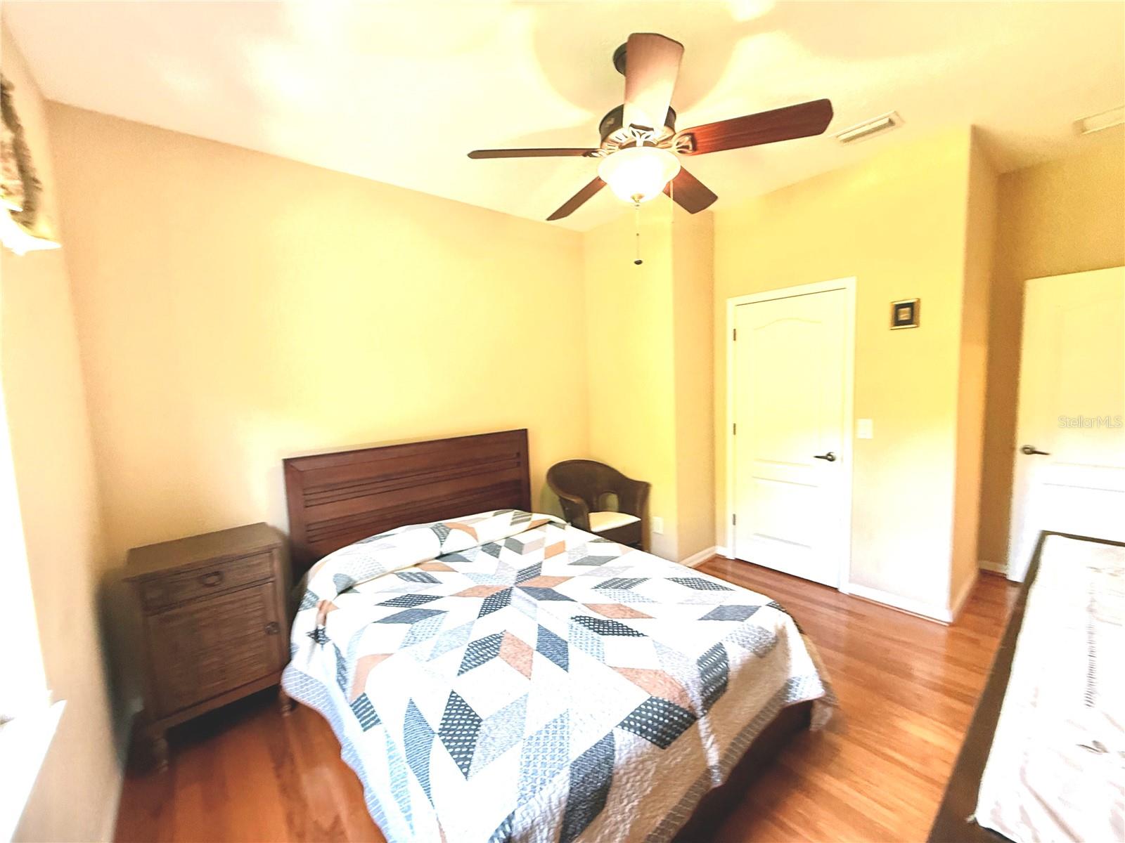 Listing photo id 8 for 9313 Lisbon Street