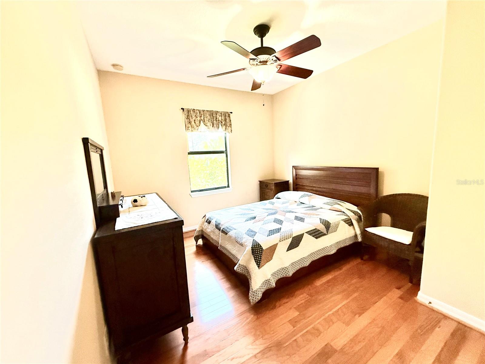Listing photo id 11 for 9313 Lisbon Street