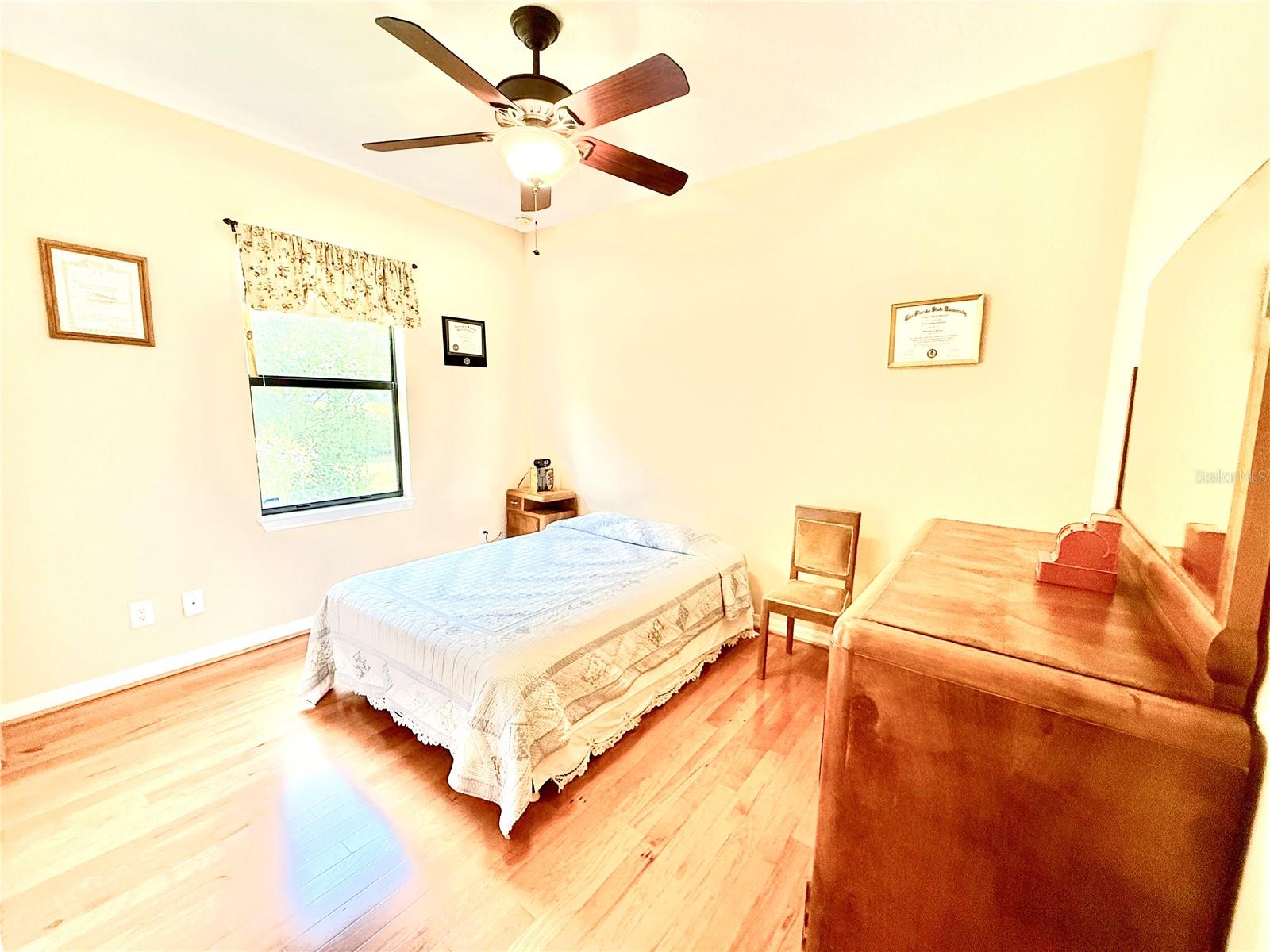 Listing photo id 14 for 9313 Lisbon Street