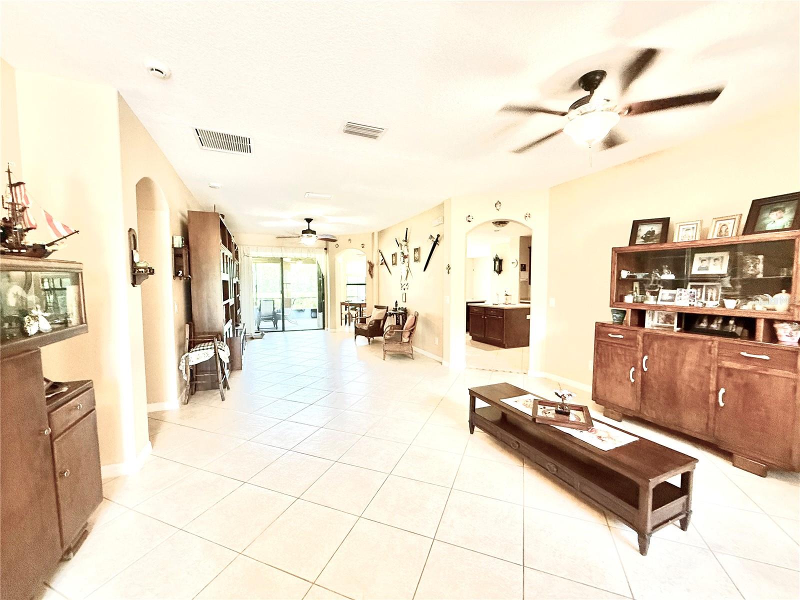 Listing photo id 0 for 9313 Lisbon Street