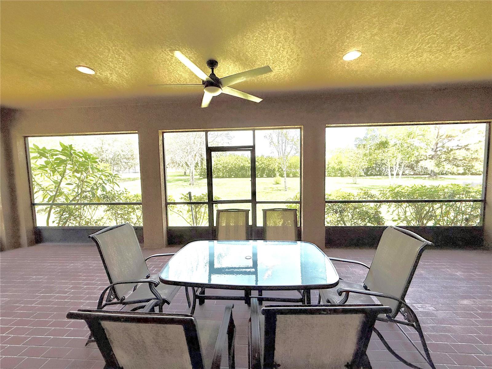 Listing photo id 22 for 9313 Lisbon Street