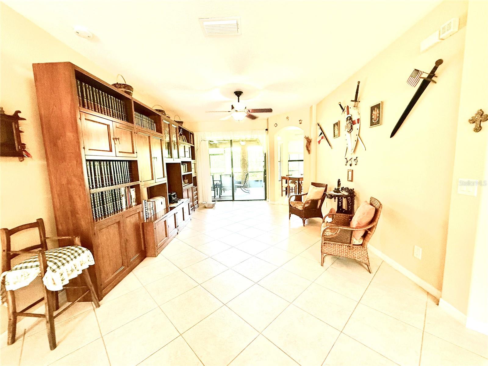 Listing photo id 1 for 9313 Lisbon Street