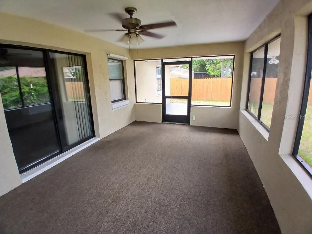 Image 4 of 15 For 2414 Willow Oak Drive