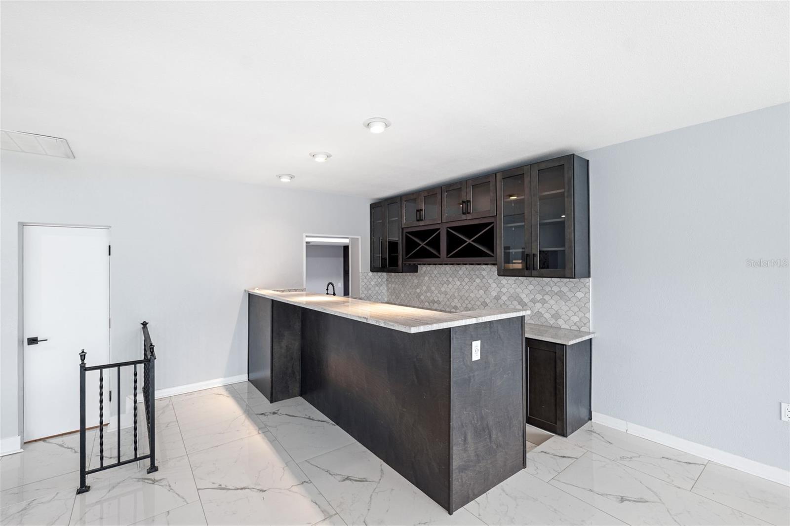 Image 16 of 52 For 4000 14th Way Ne