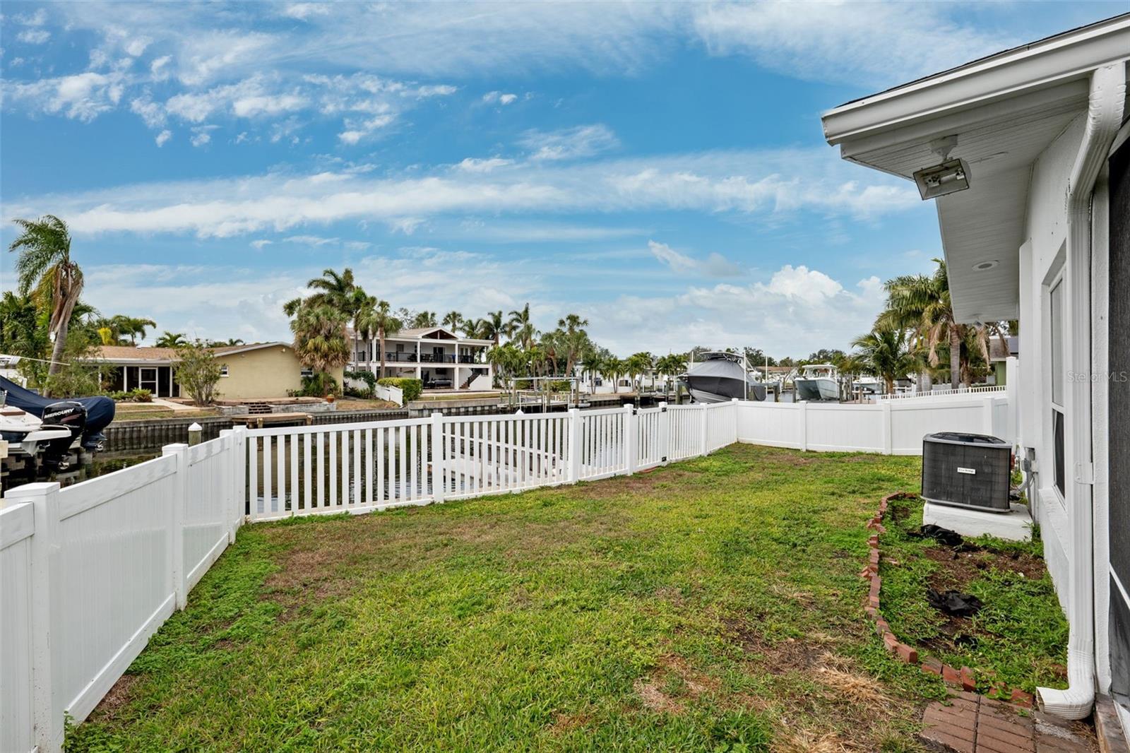 Image 42 of 52 For 4000 14th Way Ne