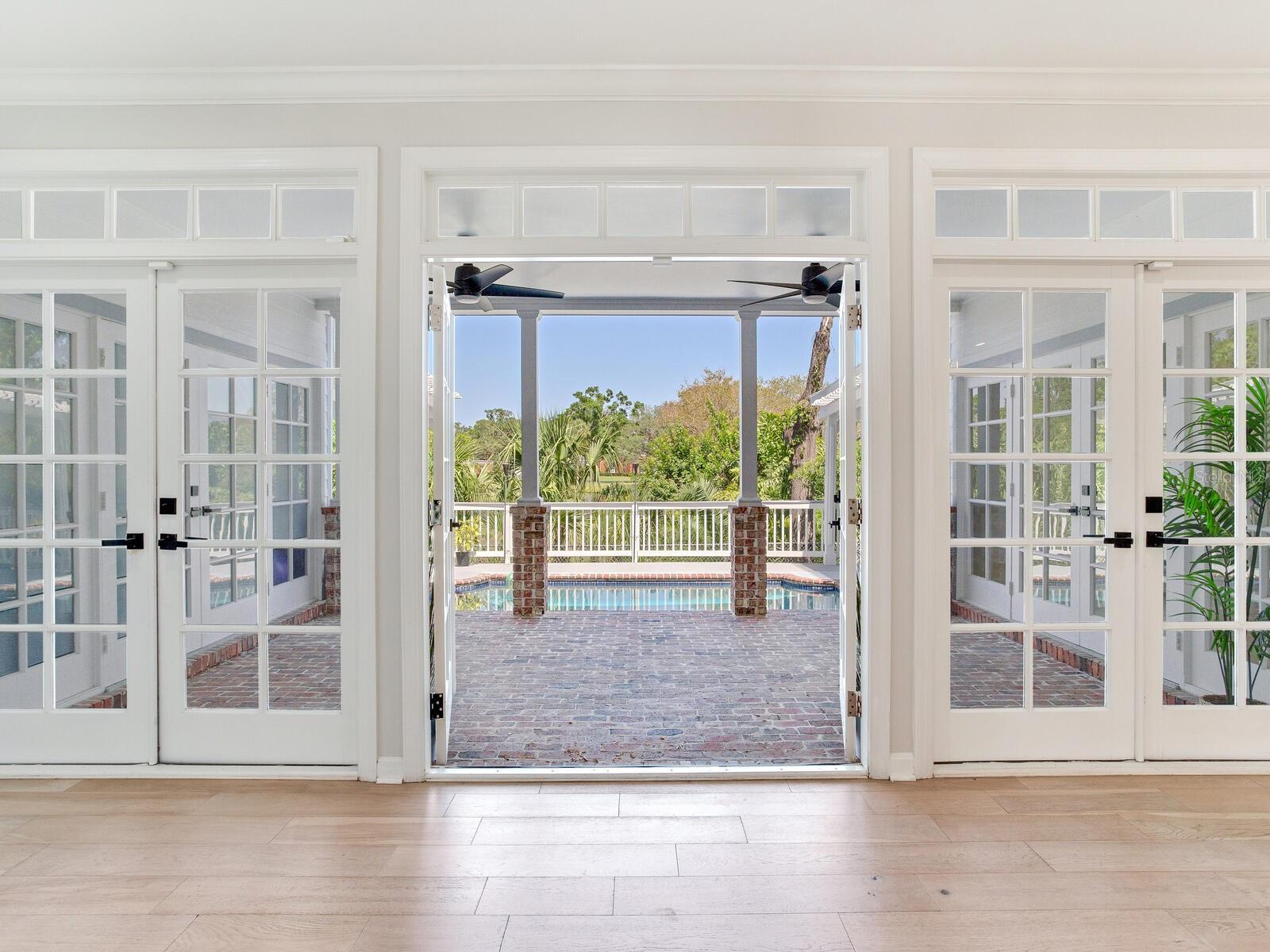 Image 10 of 47 For 4702 Heron Lane