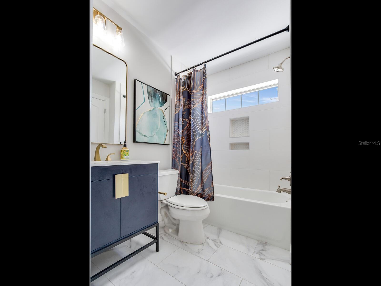 Image 35 of 47 For 4702 Heron Lane