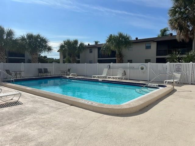 Image 14 of 16 For 5541 Bay Boulevard 402