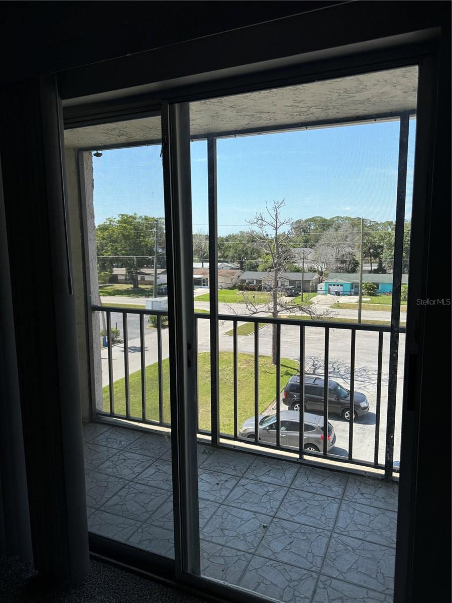 Image 7 of 16 For 5541 Bay Boulevard 402