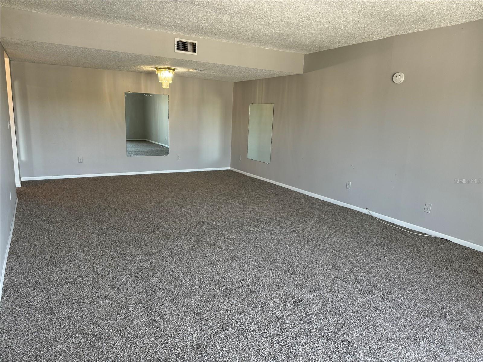 Image 8 of 16 For 5541 Bay Boulevard 402