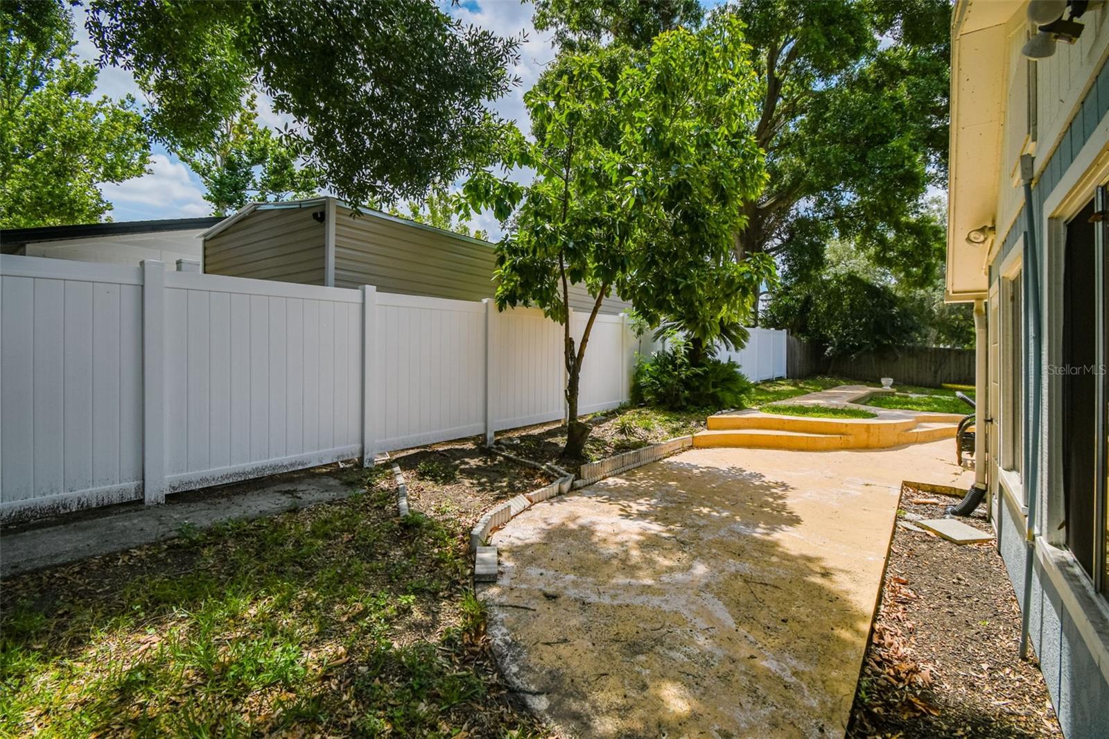 Image 17 of 44 For 509 Stone Drive