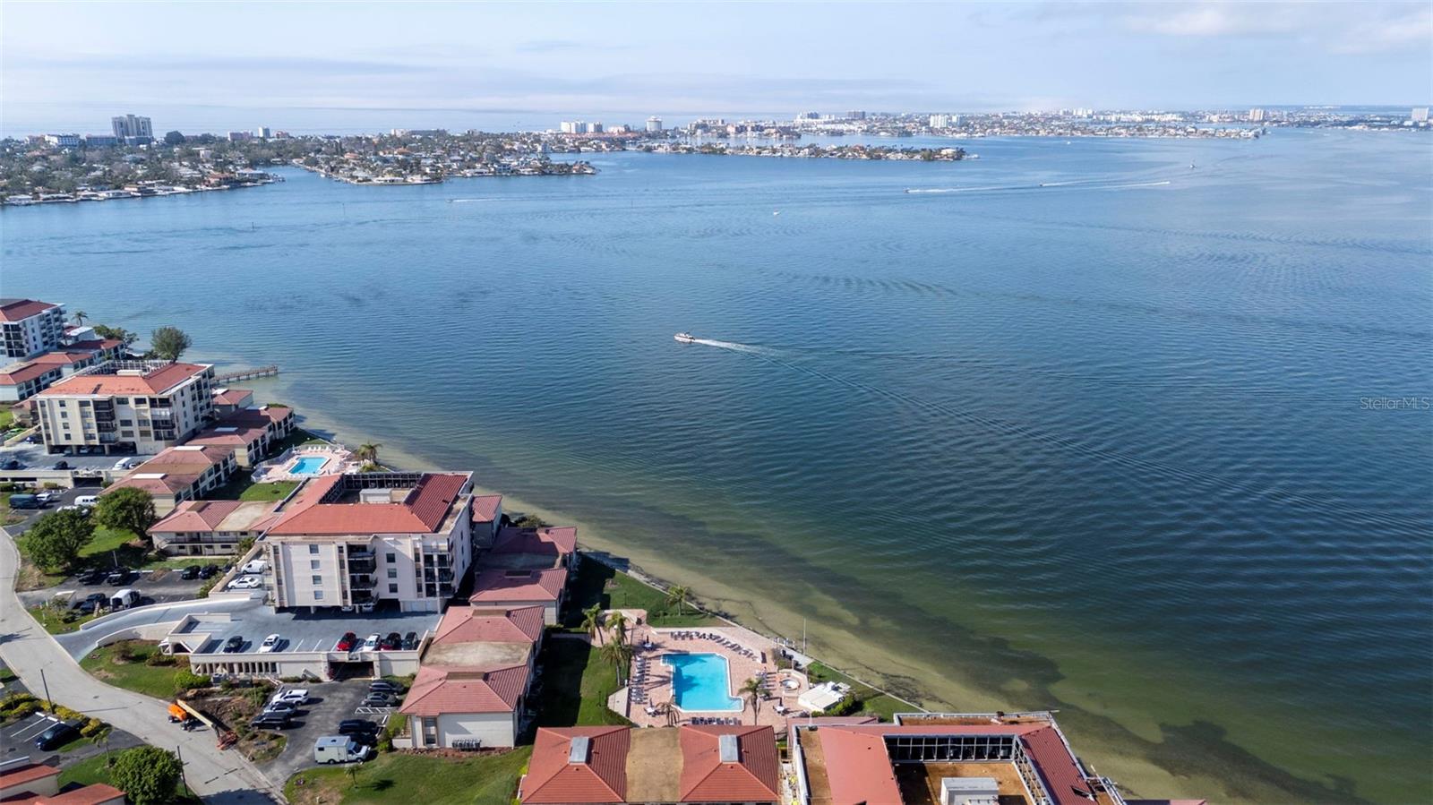 Image 44 of 62 For 6051 Sun Boulevard 111