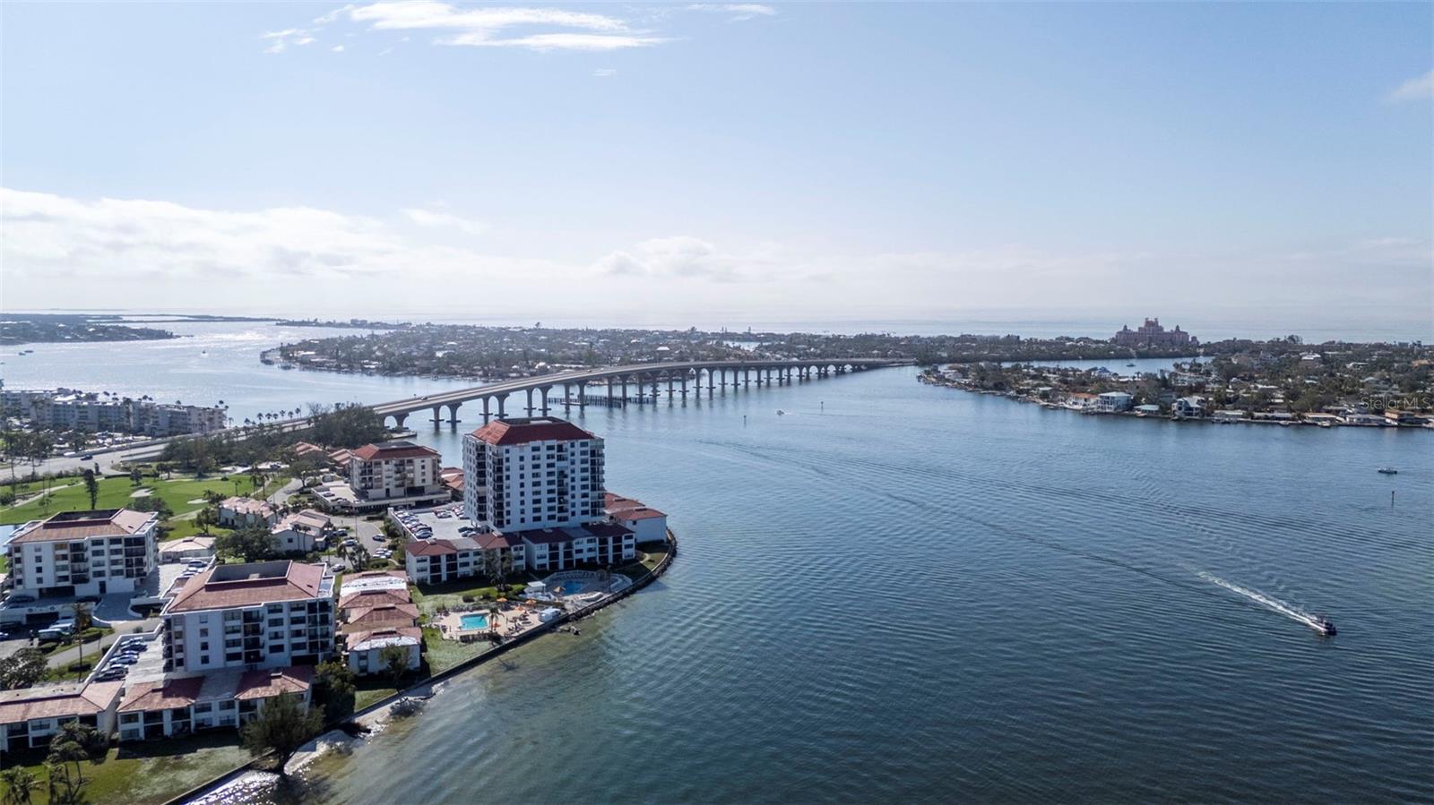 Image 55 of 62 For 6051 Sun Boulevard 111