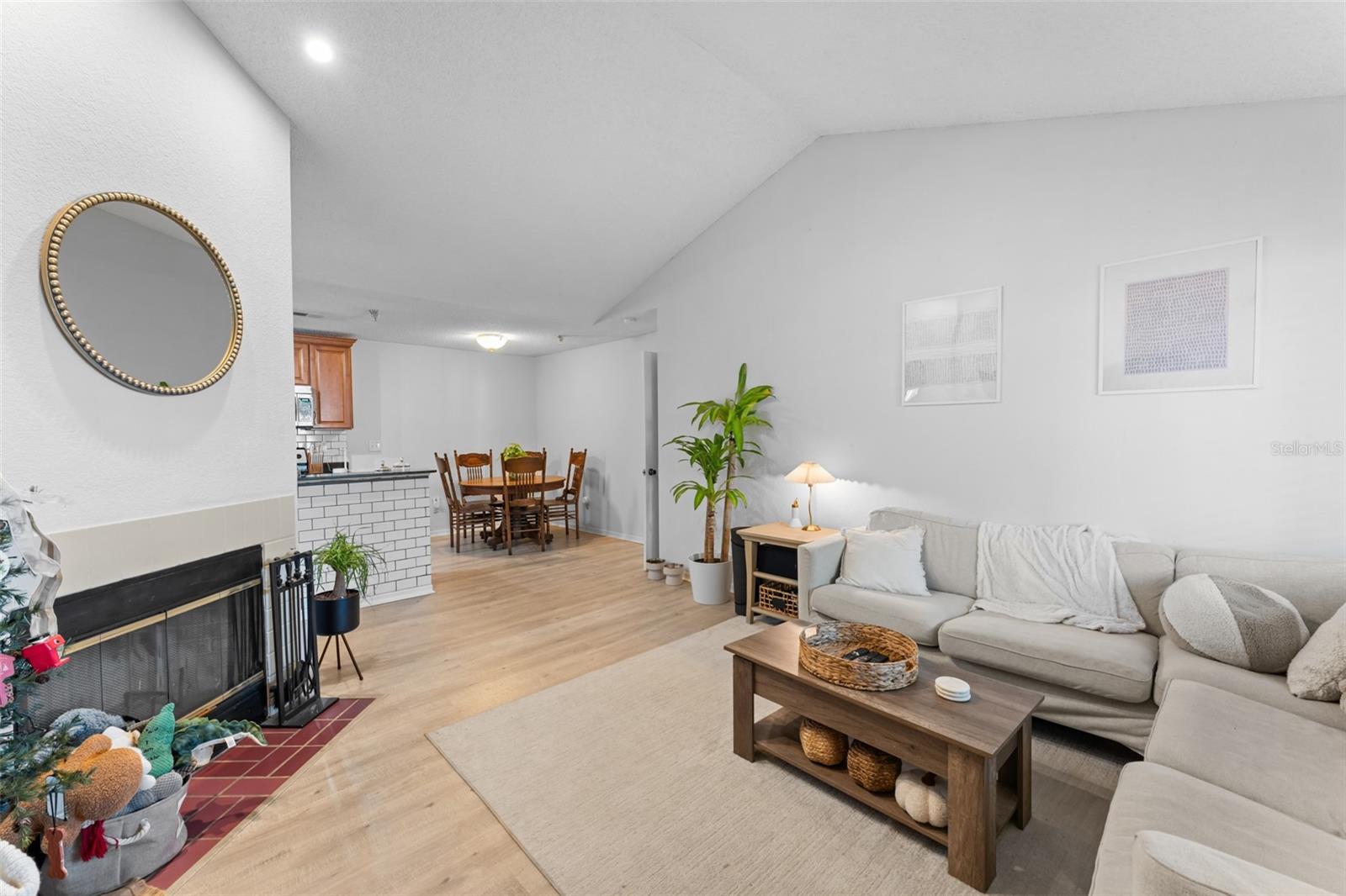 Image 3 of 24 For 10265 Gandy Boulevard N 808