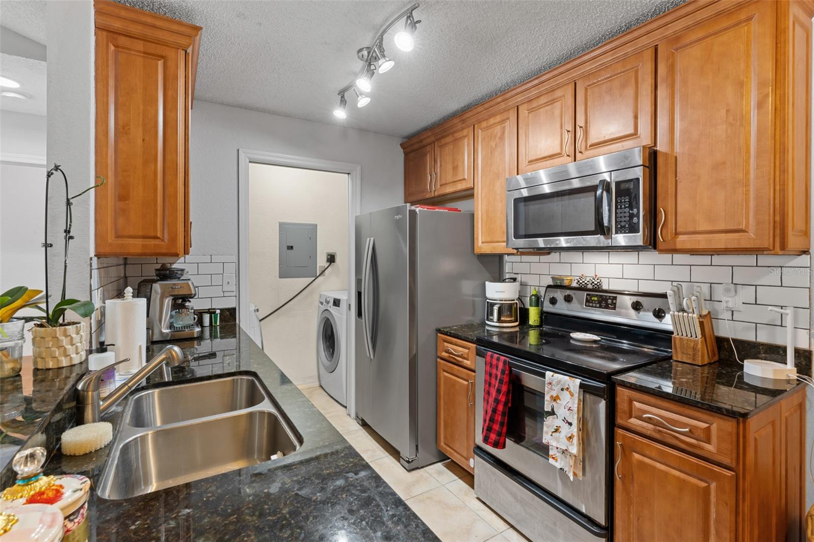 Image 9 of 24 For 10265 Gandy Boulevard N 808
