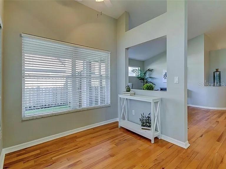 Image 18 of 36 For 11842 Derbyshire Drive