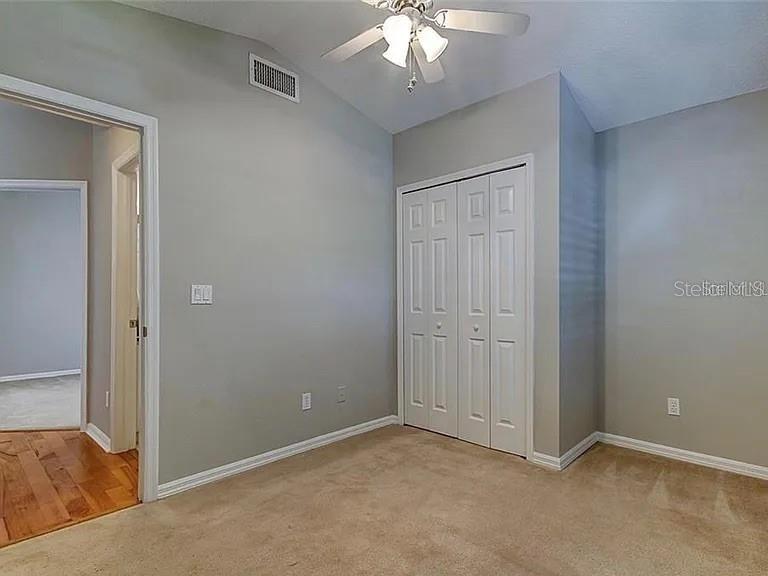 Image 20 of 36 For 11842 Derbyshire Drive