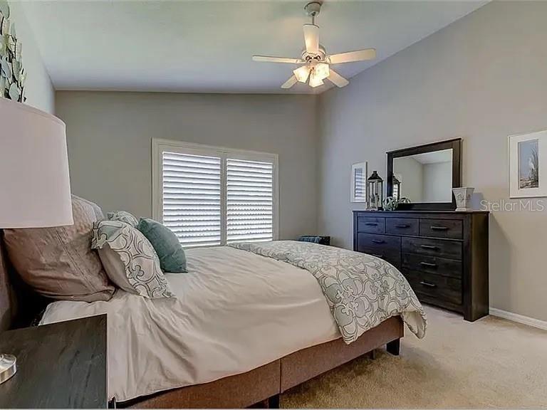 Image 21 of 36 For 11842 Derbyshire Drive