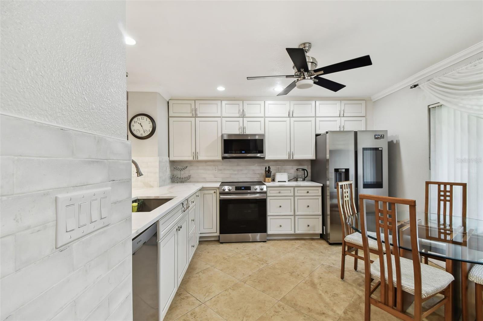 Image 17 of 57 For 1801 Lake Road 3a