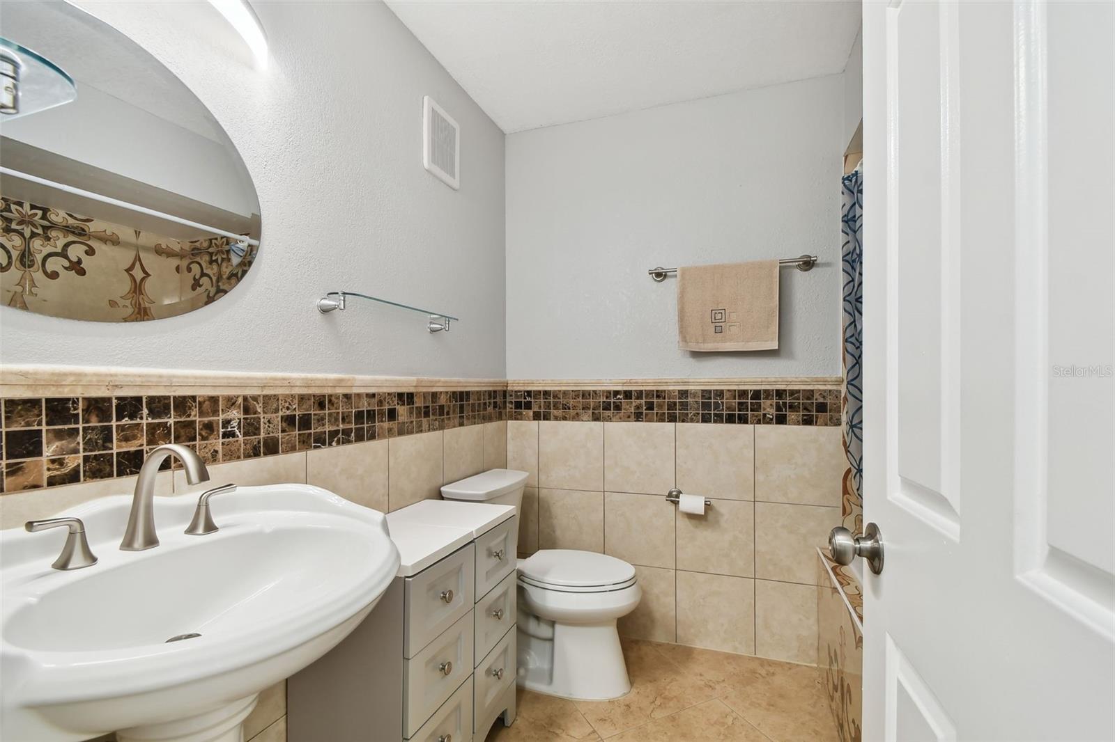 Image 34 of 57 For 1801 Lake Road 3a