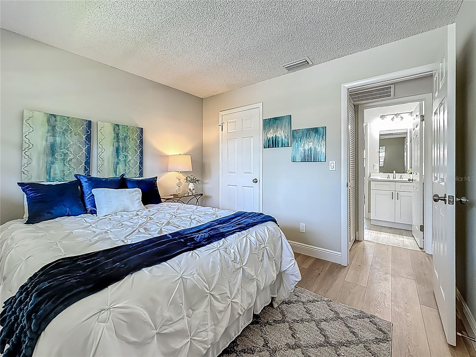 Image 16 of 29 For 1701 Pinehurst Road 16c